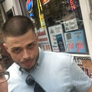 Meet your Posher, Warren